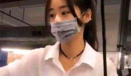 戴口罩微笑吃瓜群众,吃瓜群众的独特风采